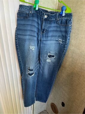 Maurices Distressed Blue Jeans